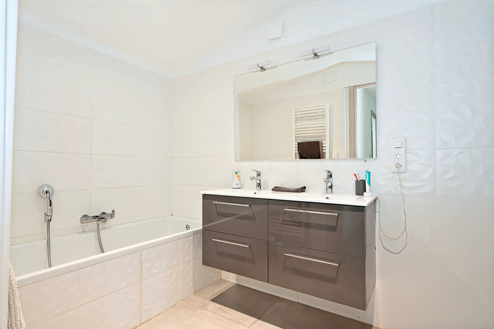 MAUGUIO Ancien corps agricole de 171 m2 avec appartement indépendant