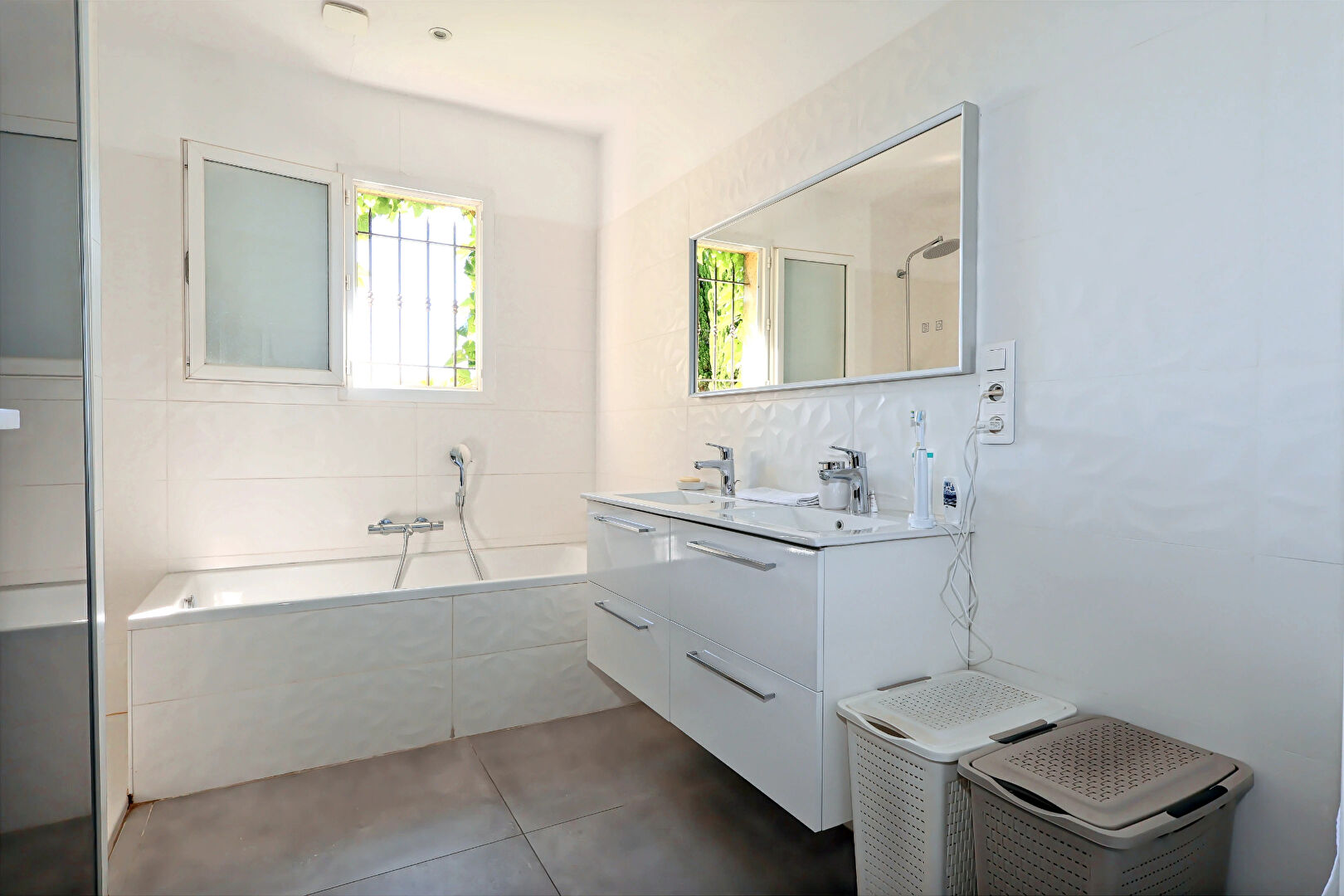 MAUGUIO Ancien corps agricole de 171 m2 avec appartement indépendant