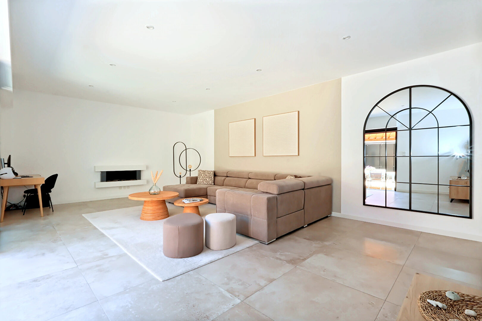 Maison coeur de village de 190m²  avec extérieur