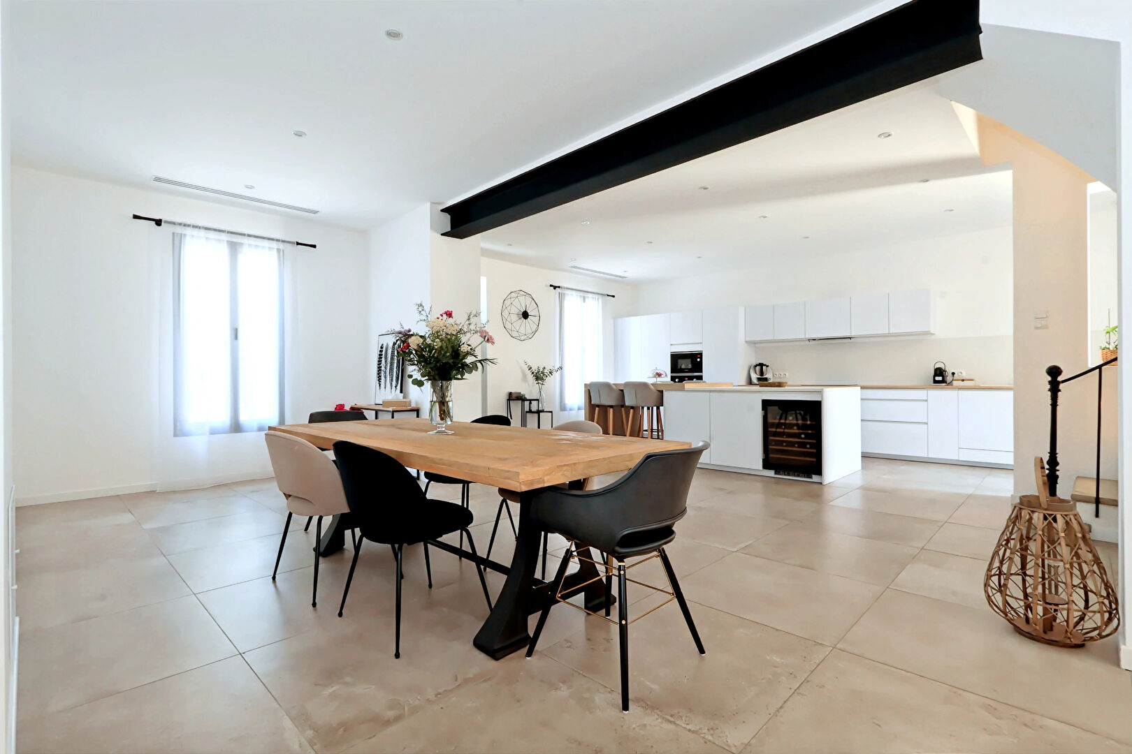 Maison coeur de village de 190m²  avec extérieur