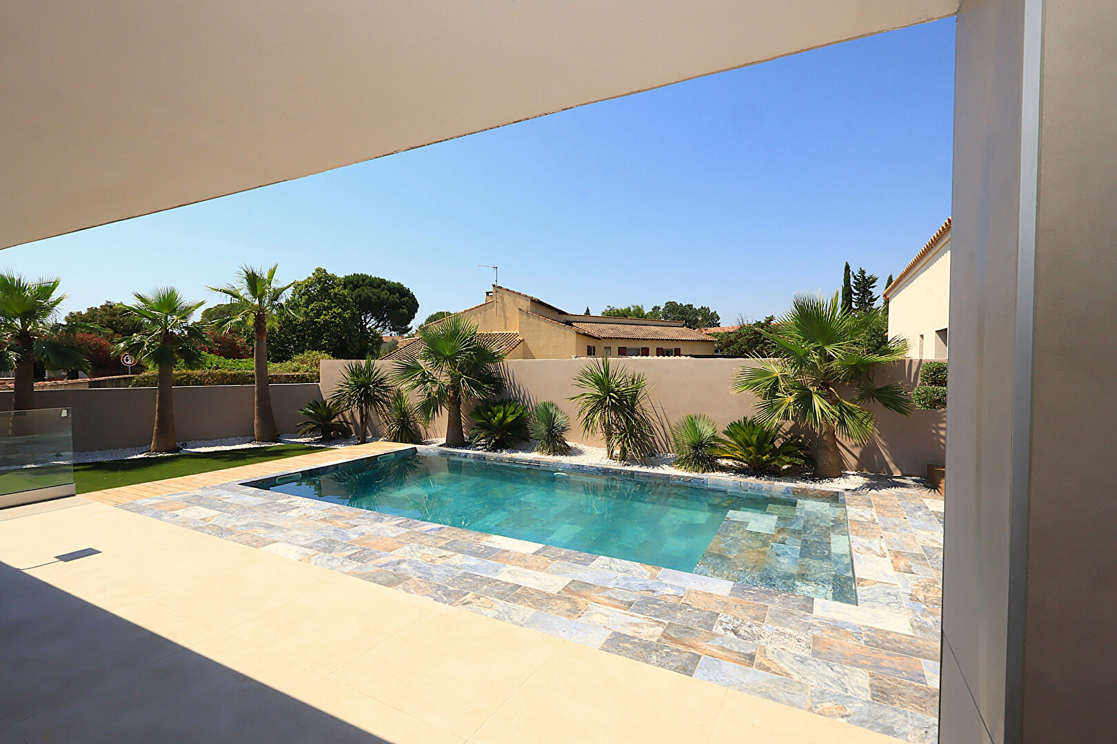 MARGUERITTES  Maison neuve T4 avec piscine de 126 m2 sur 411m²