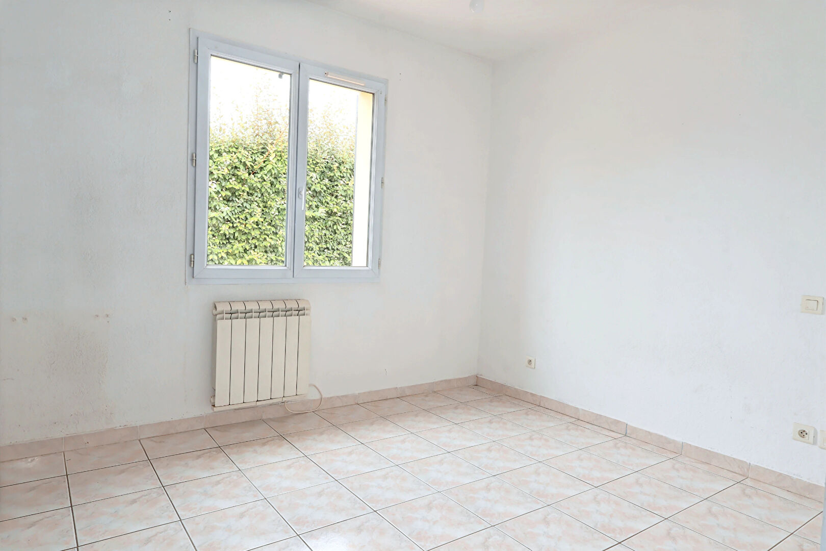 Maison  4 pièces (possibilité 5) sur Castries sur un terrain de 300 m²