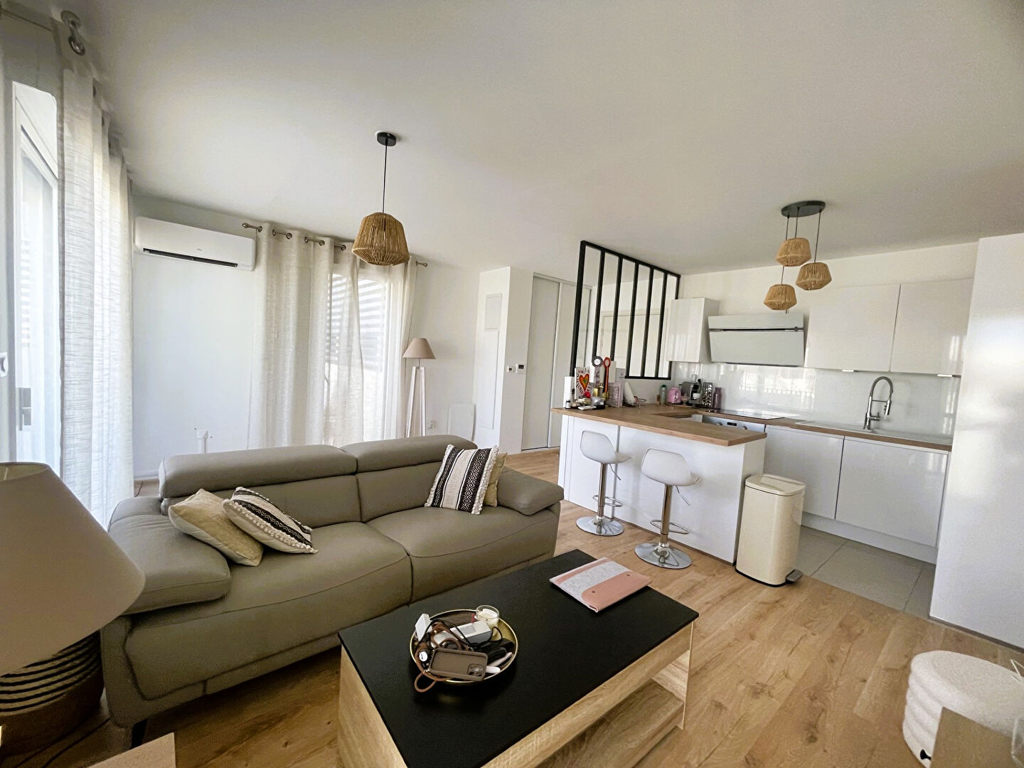 Appartement Mauguio 3 pièce(s) 65.5 m2 avec Grande Terrasse en L - Dernier Etage