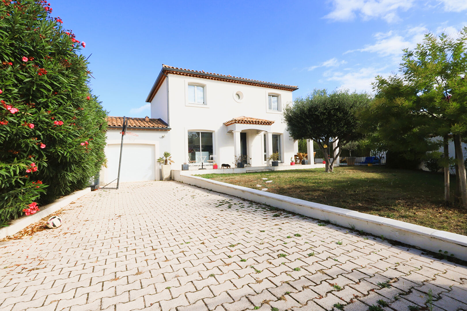 Villa 117 m2 avec piscine sur 525 m2 de terrain