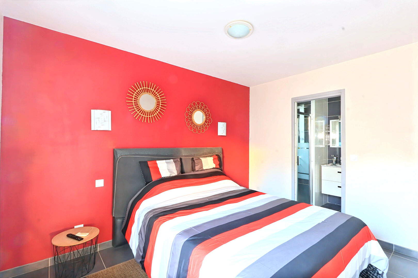 VILLA  LUNEL NORD T5 CONTEMPORAINE AVEC PISCINE 