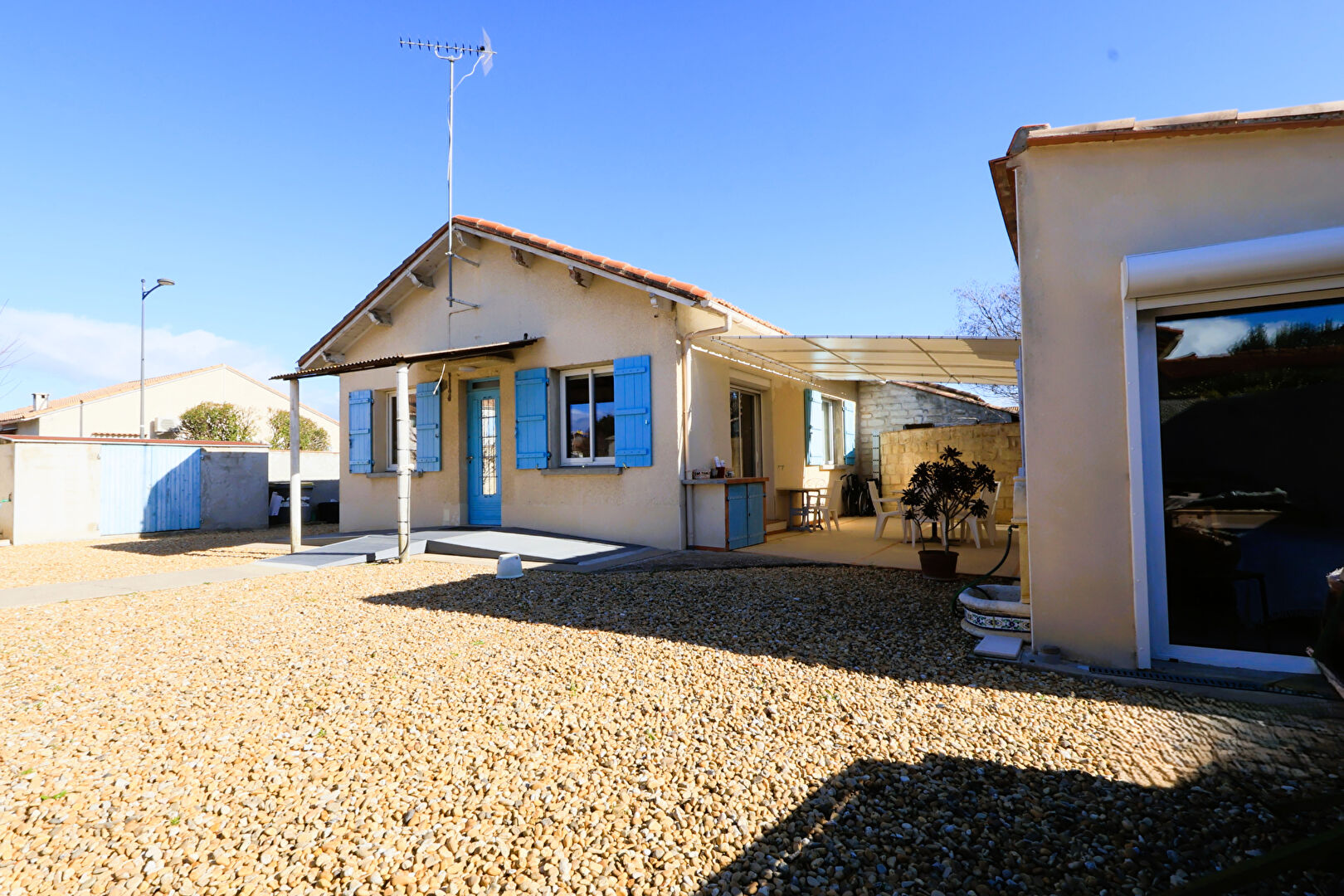 Mauguio hyper-Centre  Maison de plain-pied avec dépendance sur 314 m2 de terrain