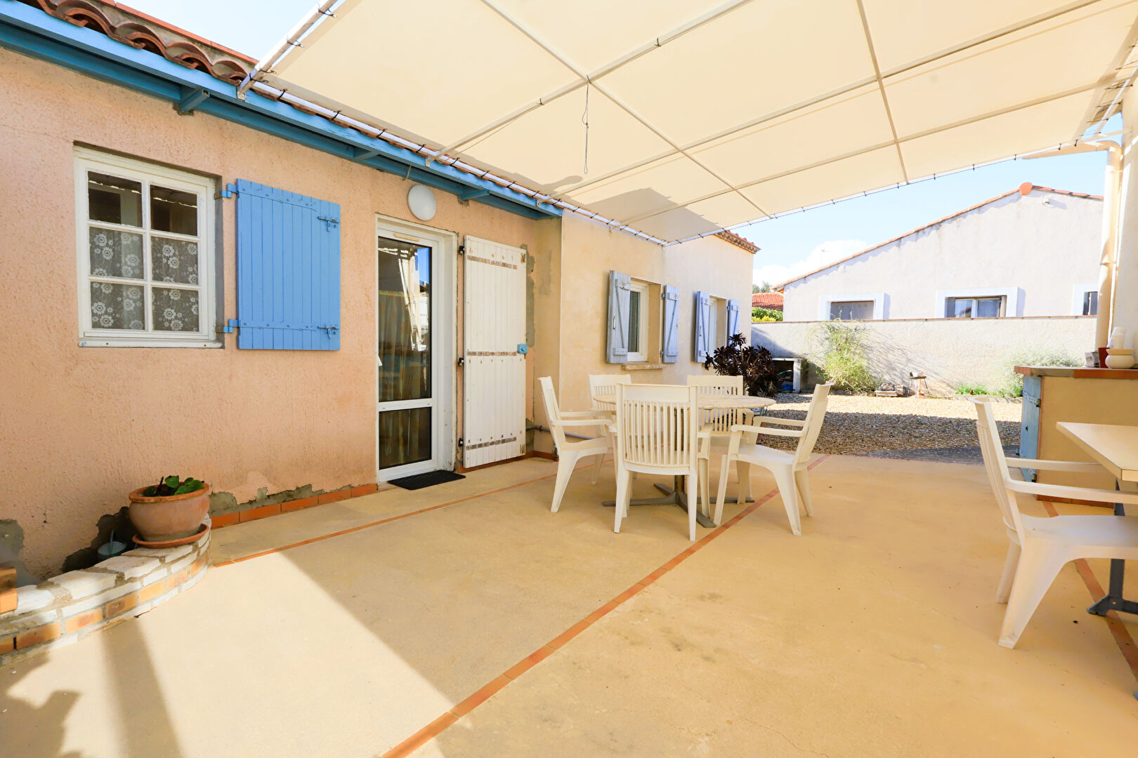 Mauguio hyper-Centre  Maison de plain-pied avec dépendance sur 314 m2 de terrain