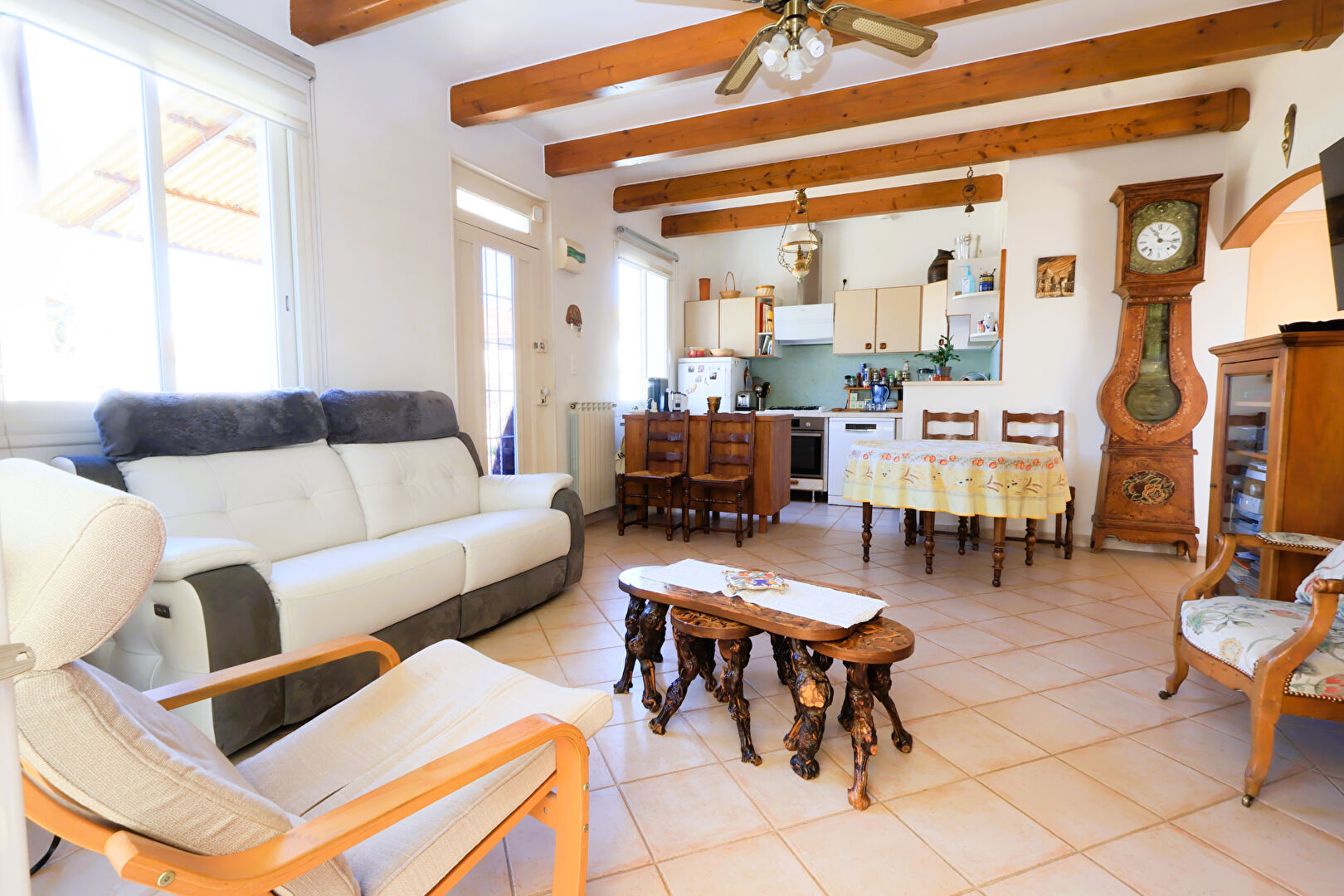 Mauguio hyper-Centre  Maison de plain-pied avec dépendance sur 314 m2 de terrain