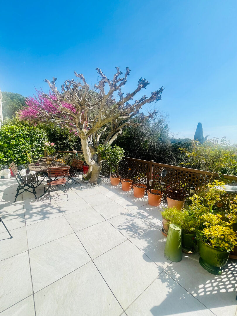 CASTELNAU LE LEZ Maison familiale 5 pièces,  4 chambres, 103 m²  avec bel extérieur