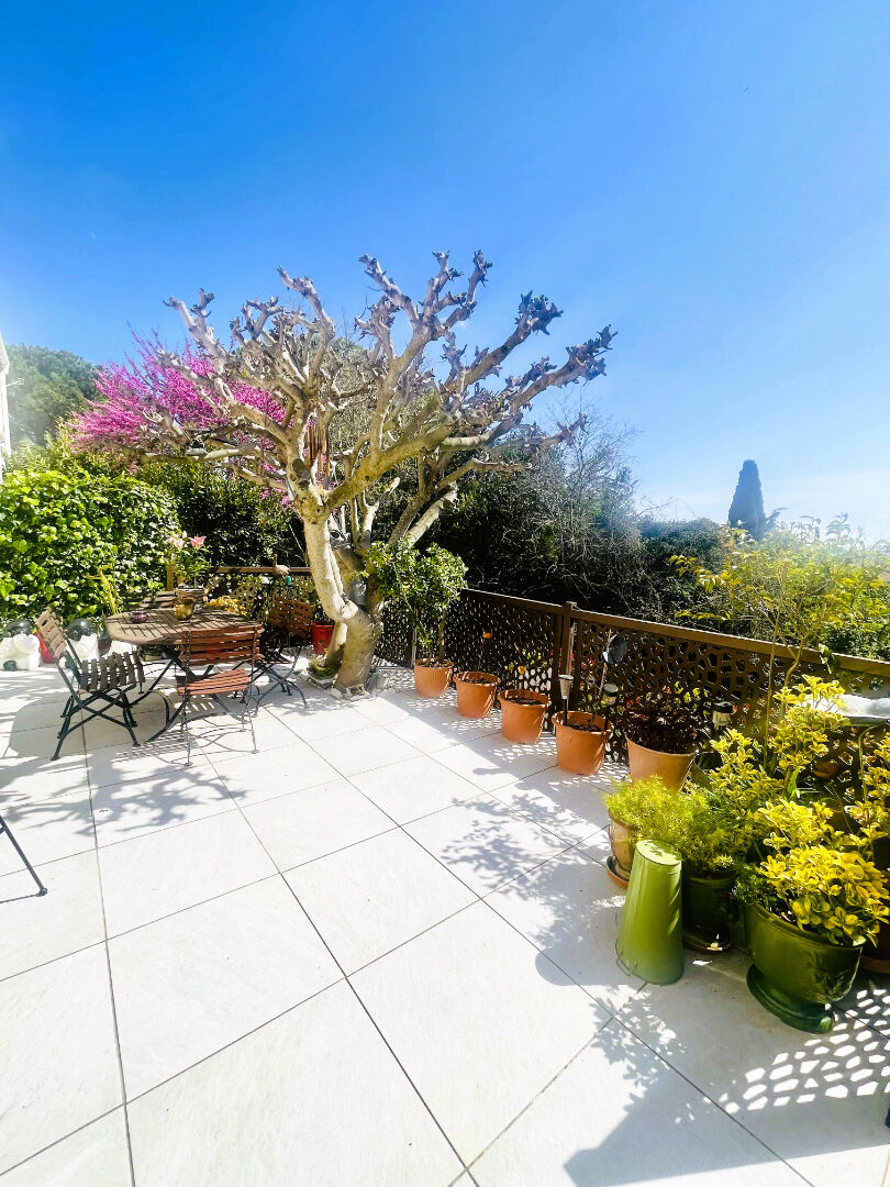 CASTELNAU LE LEZ Maison familiale 5 pièces,  4 chambres, 103 m²  avec bel extérieur