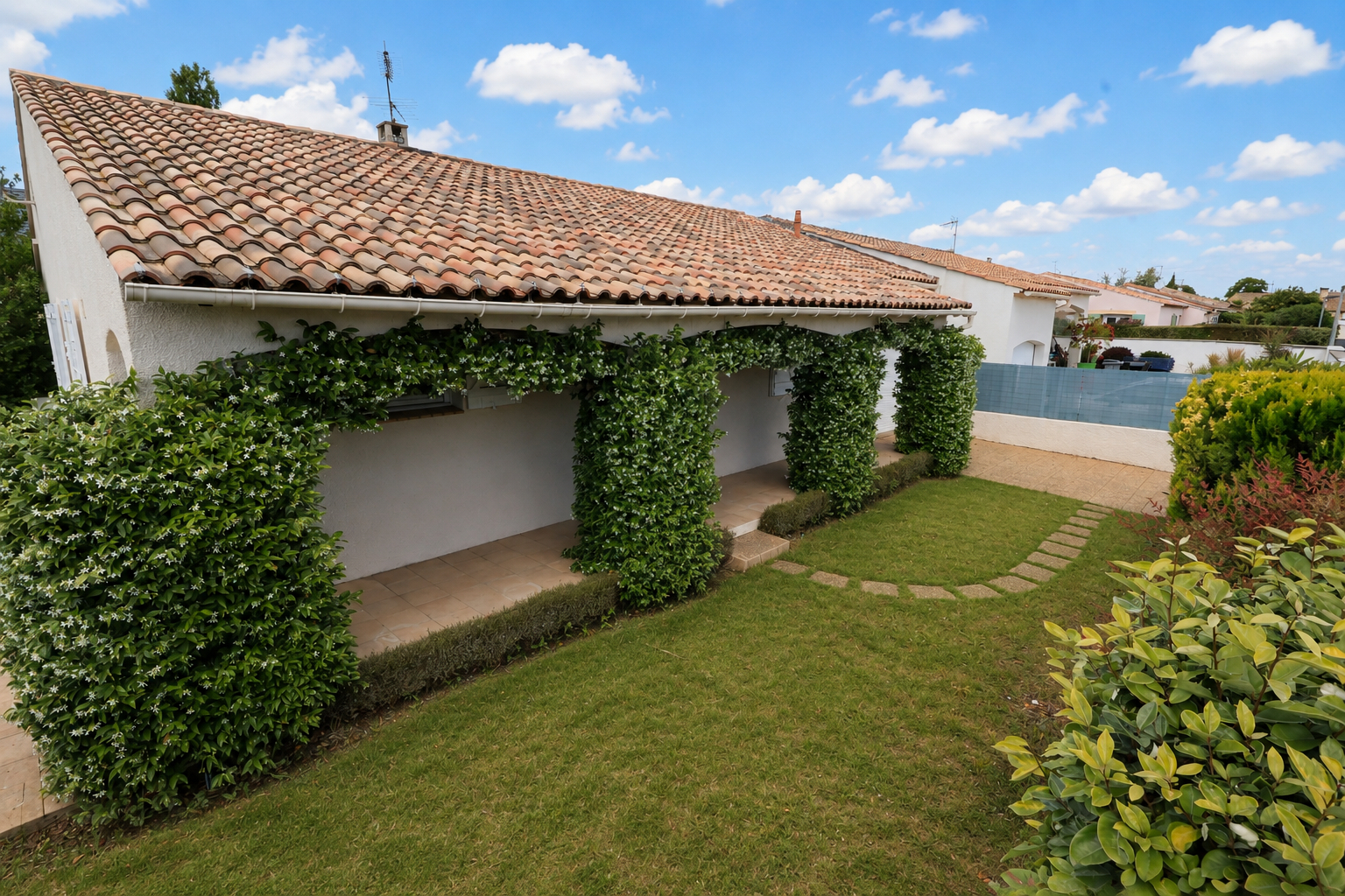 Maison F4  de plain pied à Mauguio avec jardin et garage