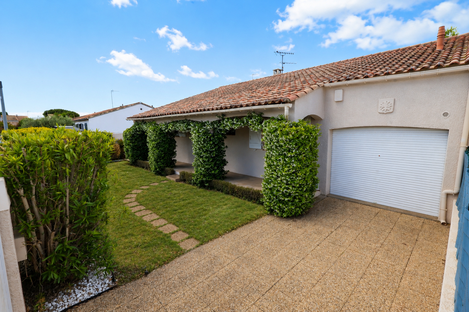 Maison F4  de plain pied à Mauguio avec jardin et garage