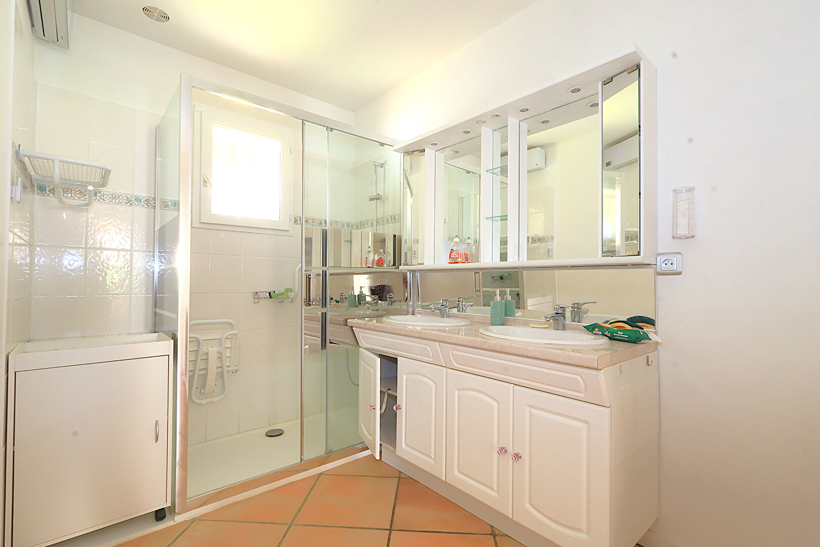 Maison F4  de plain pied à Mauguio avec jardin et garage