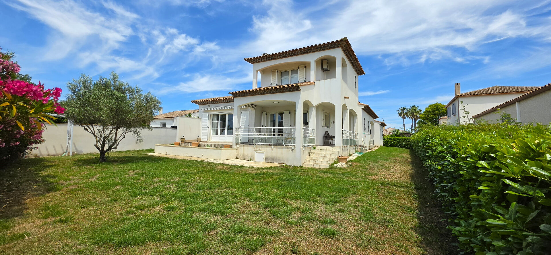 EXCLUSIVITE - Mauguio maison d'architecte de 162 m² sur un terrain de 770m² avec grand garage