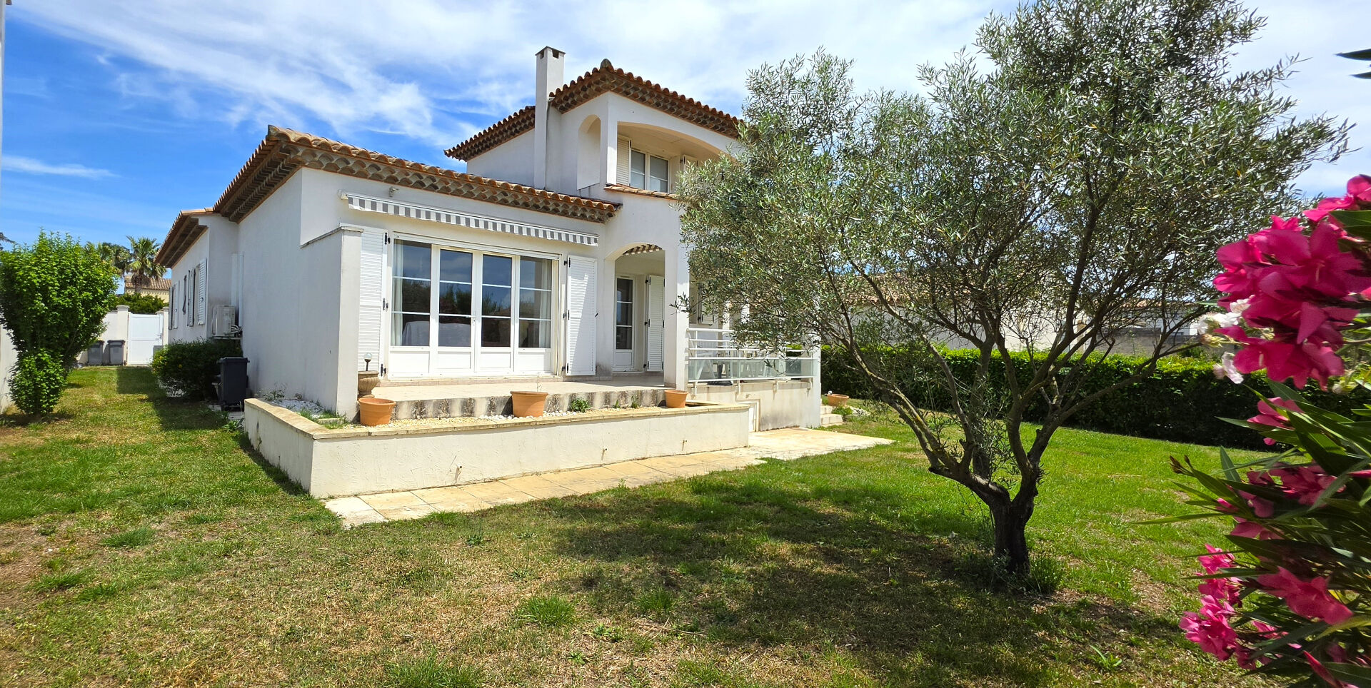 EXCLUSIVITE - Mauguio maison d'architecte de 162 m² sur un terrain de 770m² avec grand garage