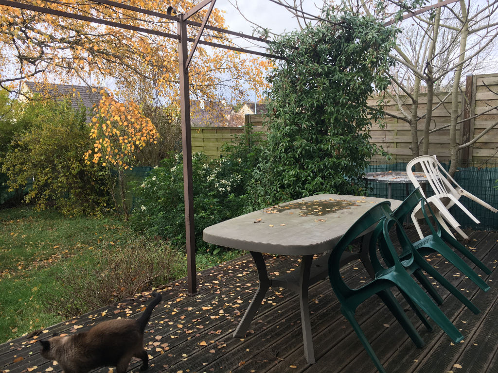 Maison 4 pièces de 93 m² à vendre à VAUX LE PENIL (77000).