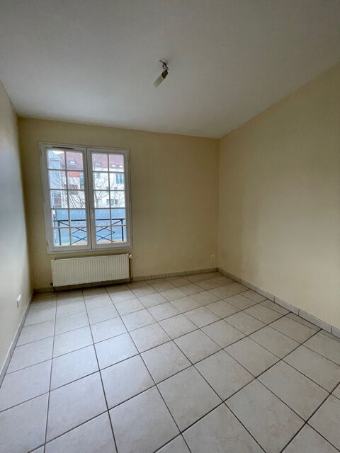 Location d'un appartement F1 à LIEUSAINT