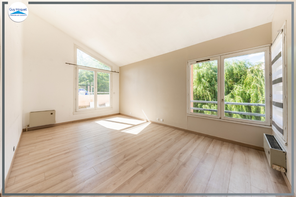 NANDY : appartement F5 (100 m²) en location