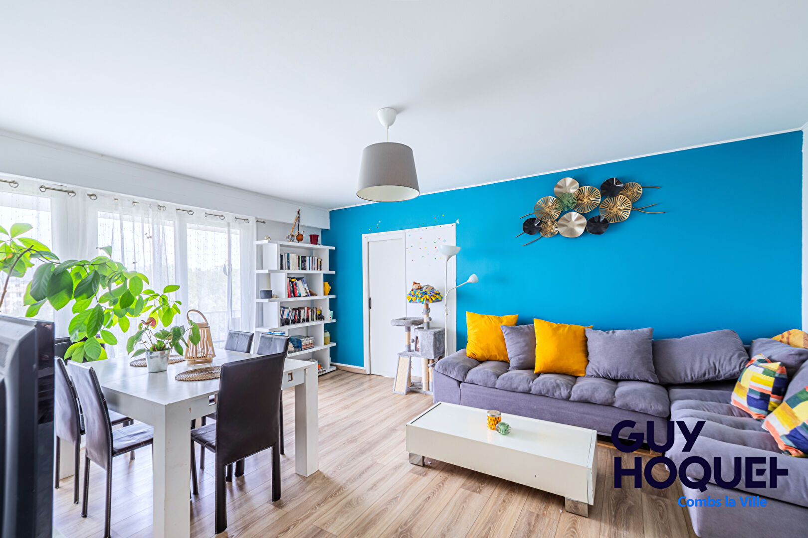 VENTE : appartement T4 (90 m²) à COMBS LA VILLE
