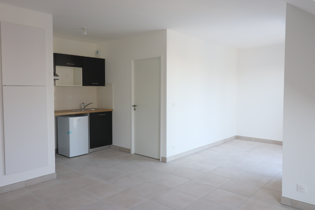 LOCATION d'un appartement T1 (35 m²) à Mennecy
