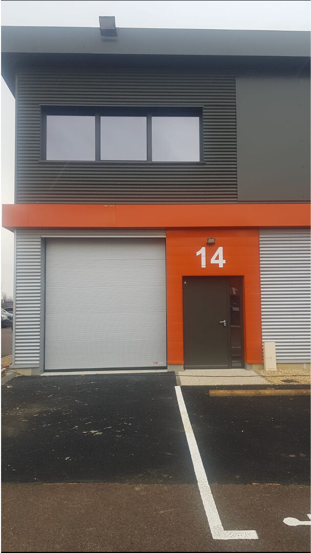 Local d'activité Mennecy 5 pièce(s) 99 m2 à 3mn de l'A6 !