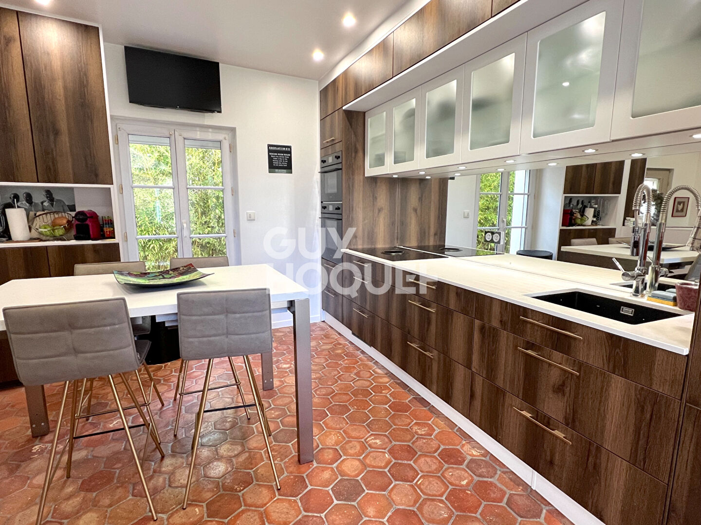 Propriété d'exception à Mennecy. Élégance, volumes et cadre naturel privilégié