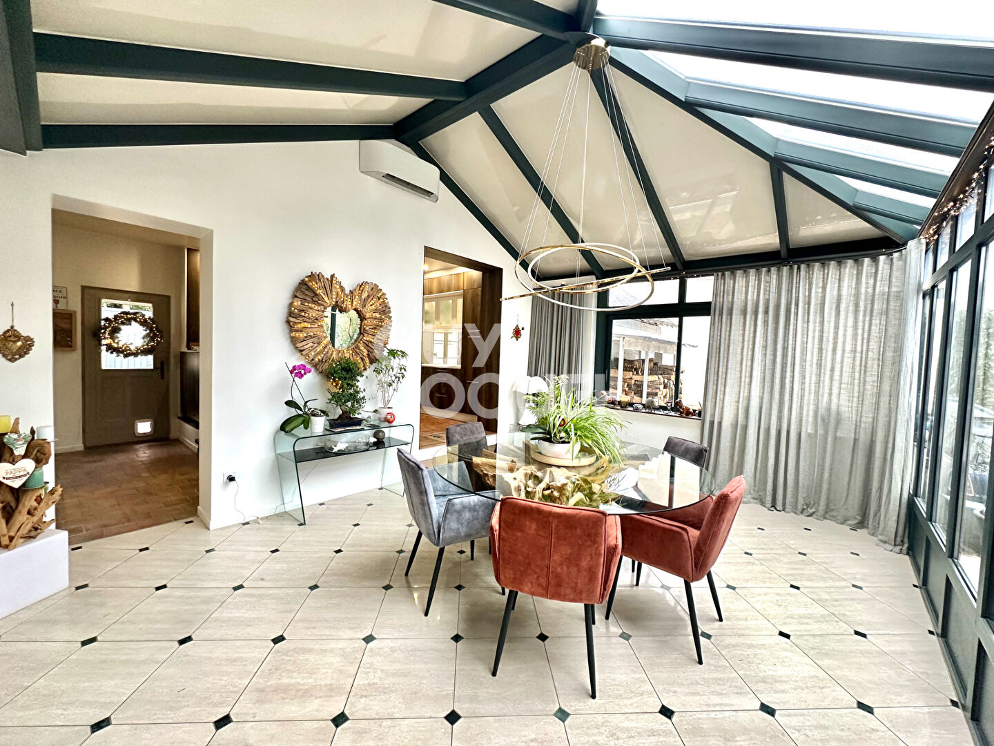 Propriété d'exception à Mennecy. Élégance, volumes et cadre naturel privilégié