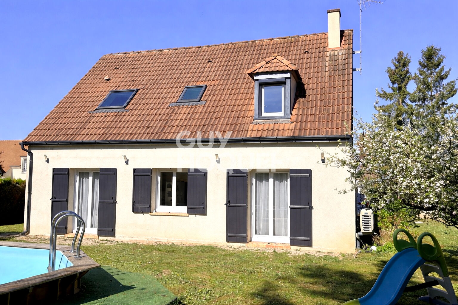 MAISON SUR SOUS SOL TOTAL à MENNECY