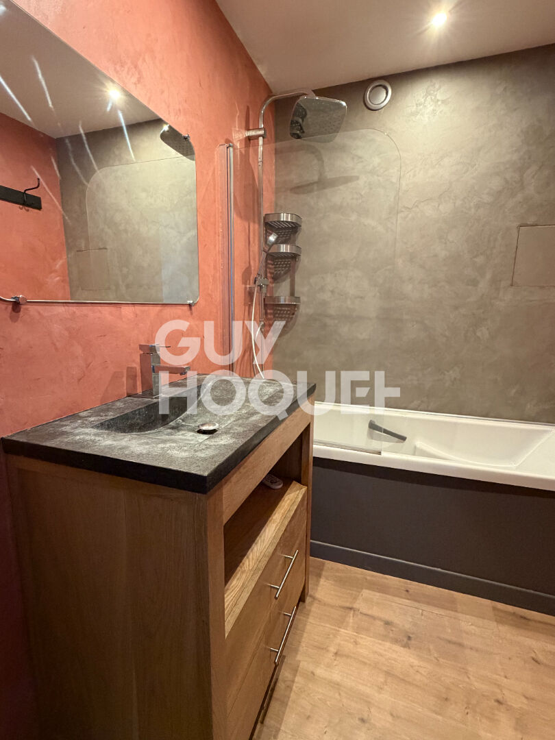 Appartement en duplex avec 2 terrasses au Coudray Montceaux