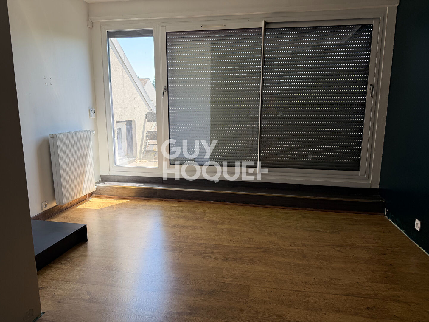Appartement en duplex avec 2 terrasses au Coudray Montceaux