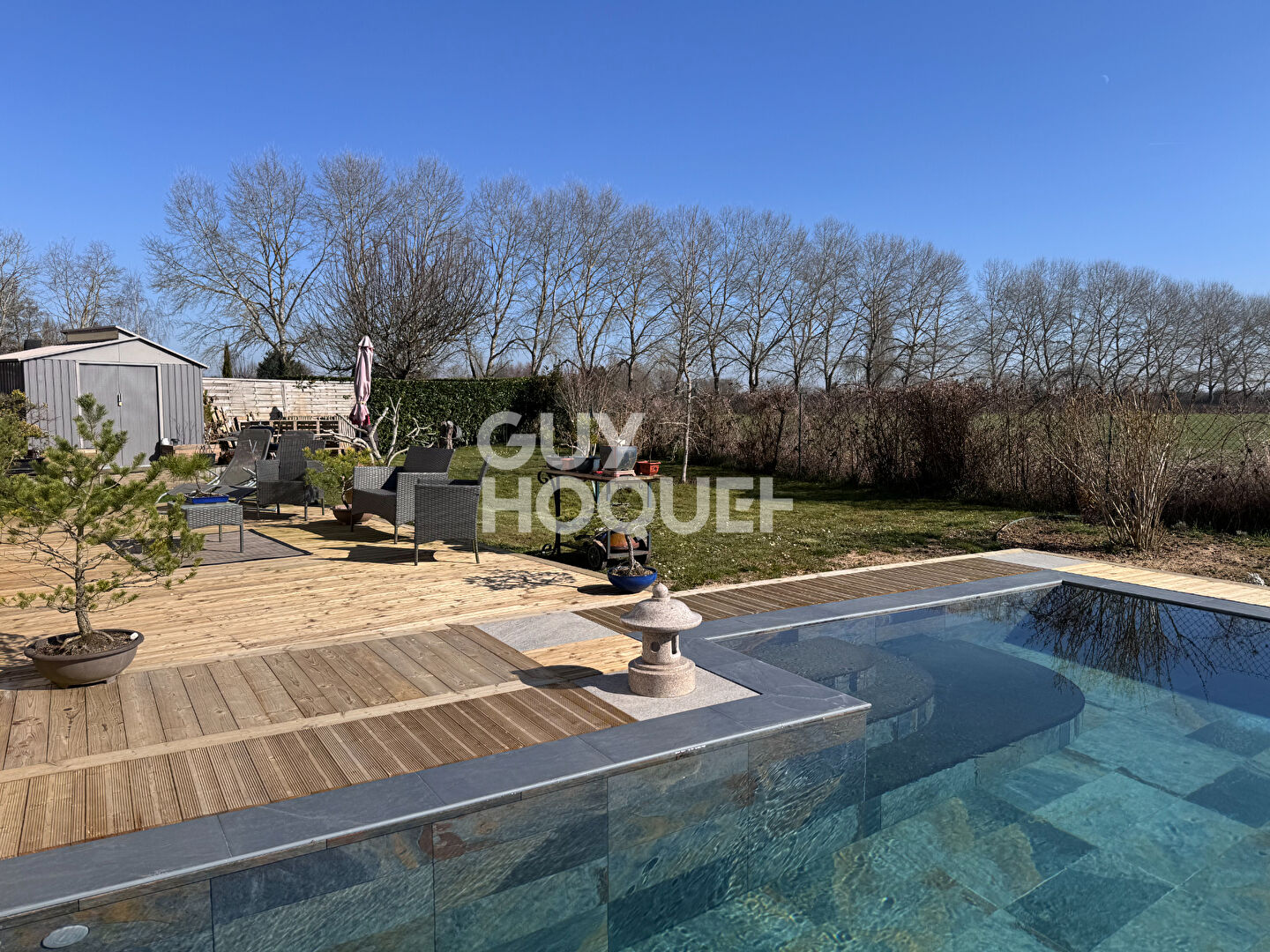 Maison à Chevannes avec piscine