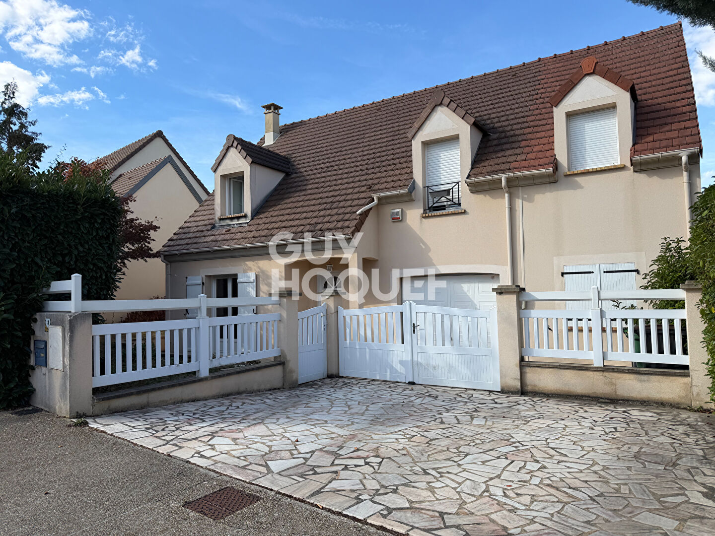 Maison 9 pièces 159 m² · à Mennecy · 159 m² · 384 000 €