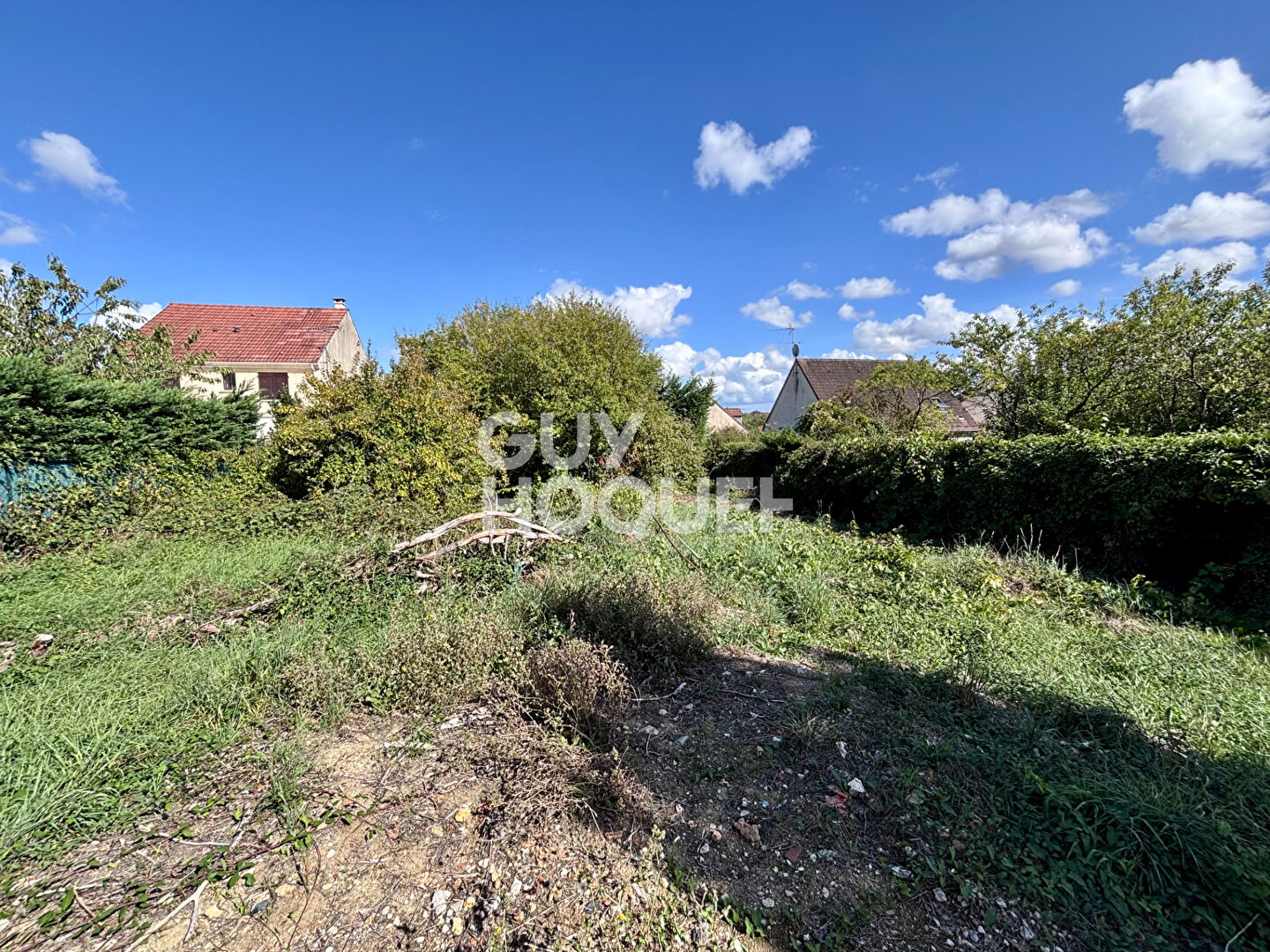 Terrain constructible viabilisé VILLABÉ 527 m2