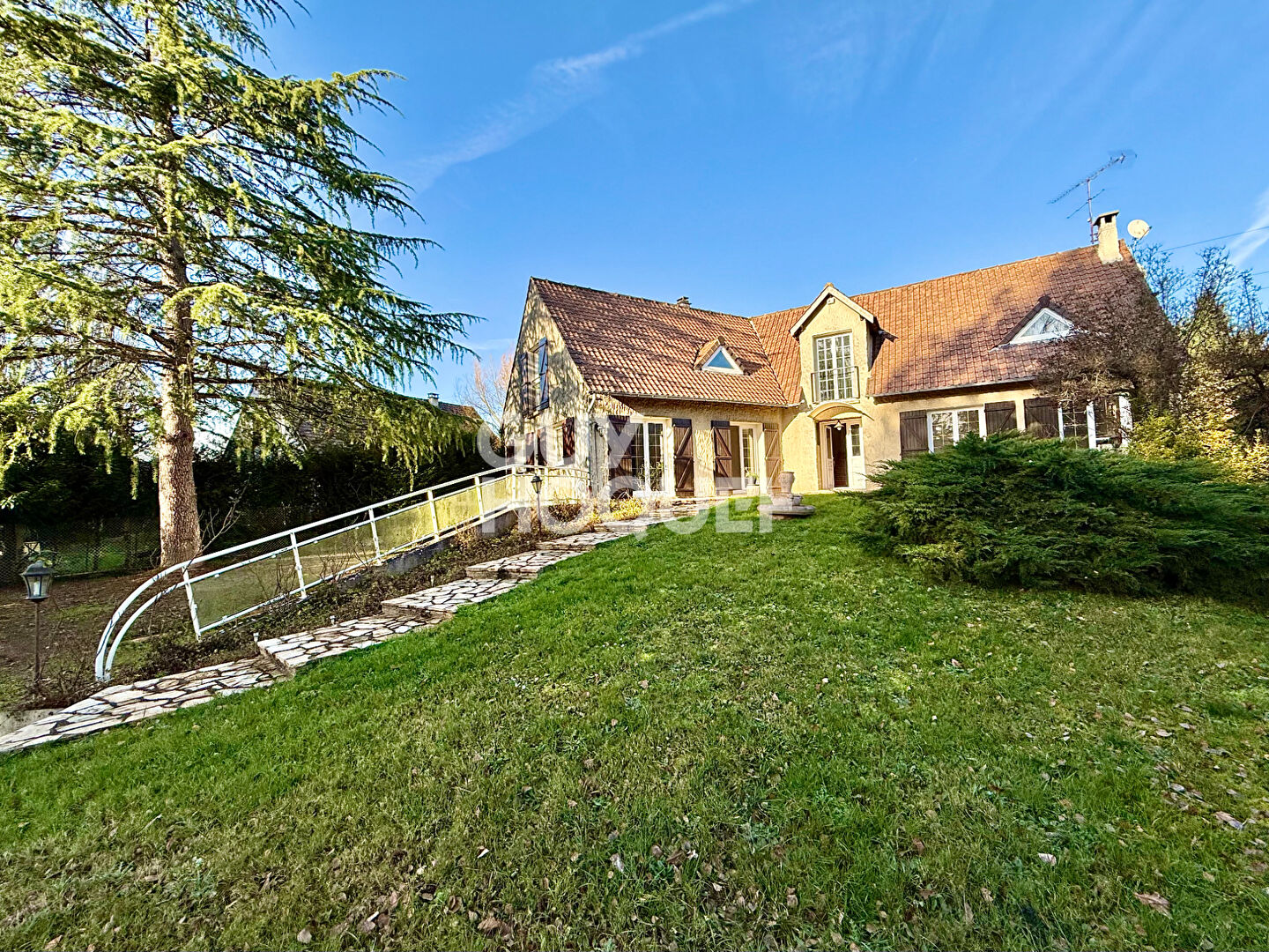 Maison Saint Sauveur Sur Ecole 8 pièce(s) 213m2