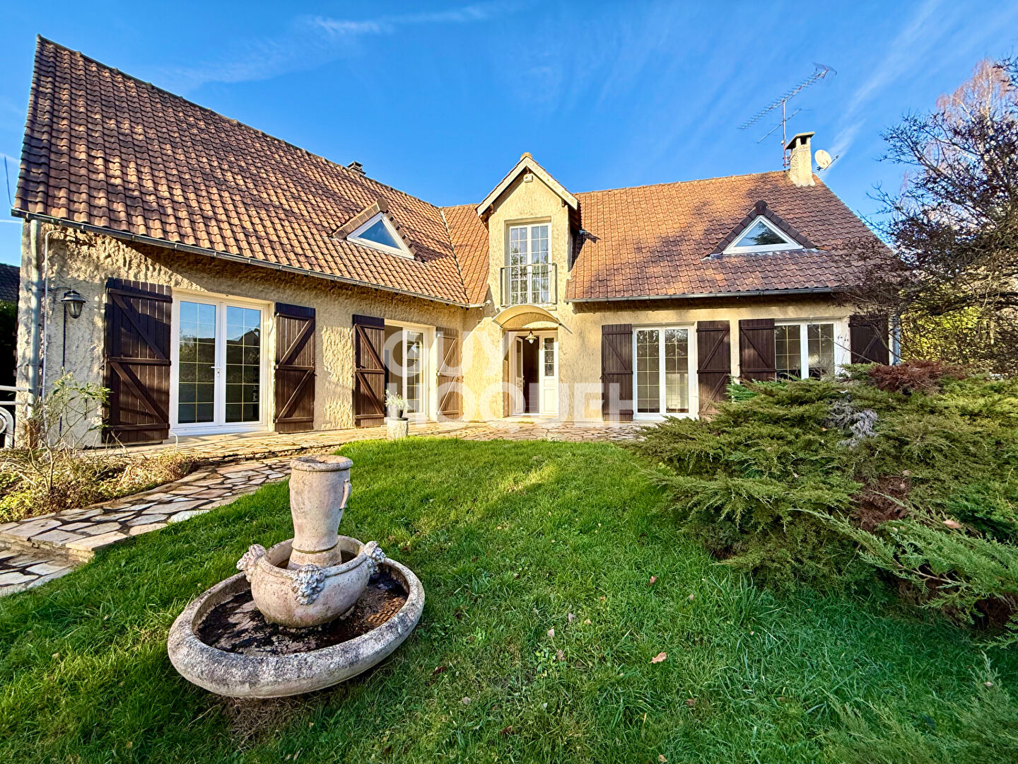 Maison Saint Sauveur Sur Ecole 8 pièce(s) 213m2