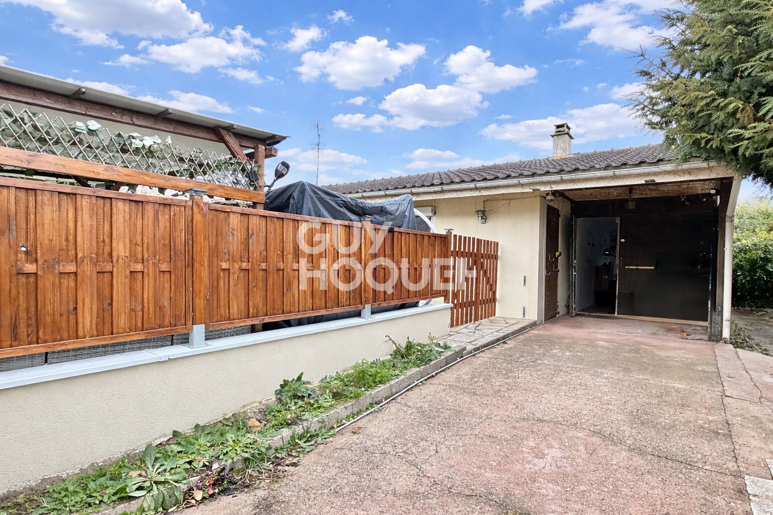 Maison DE PLAIN PIED à Champcueil