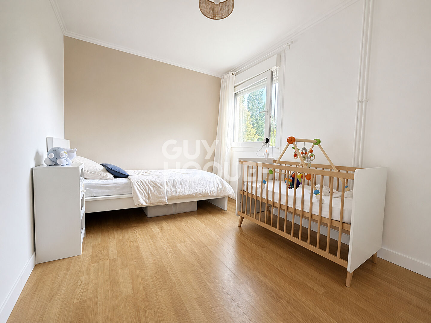 Appartement avec terrasse au Coudray Montceaux