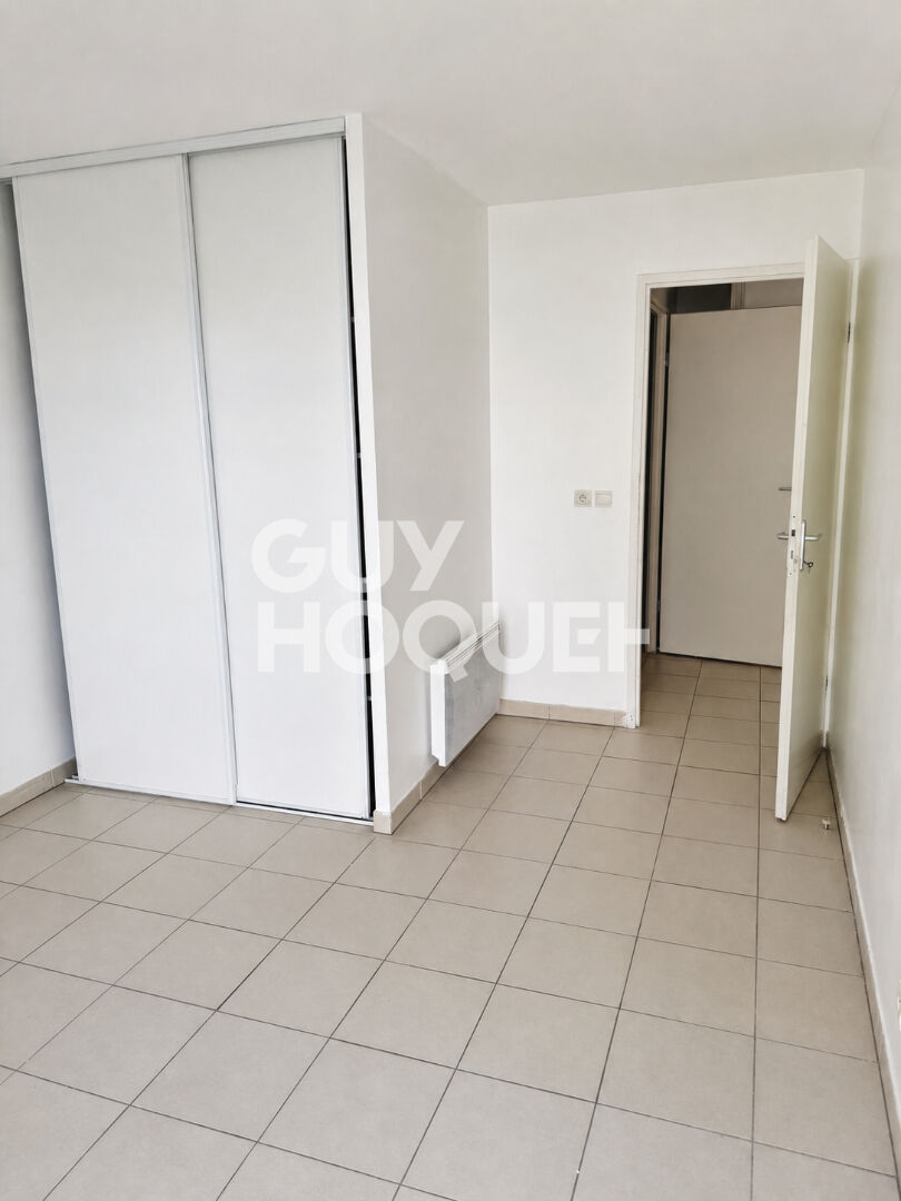 T2 de 43 m² avec balcon et parking, proche RER D Moulin Galant