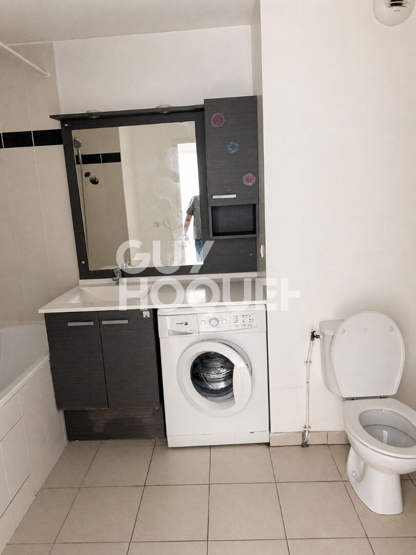 T2 de 43 m² avec balcon et parking, proche RER D Moulin Galant