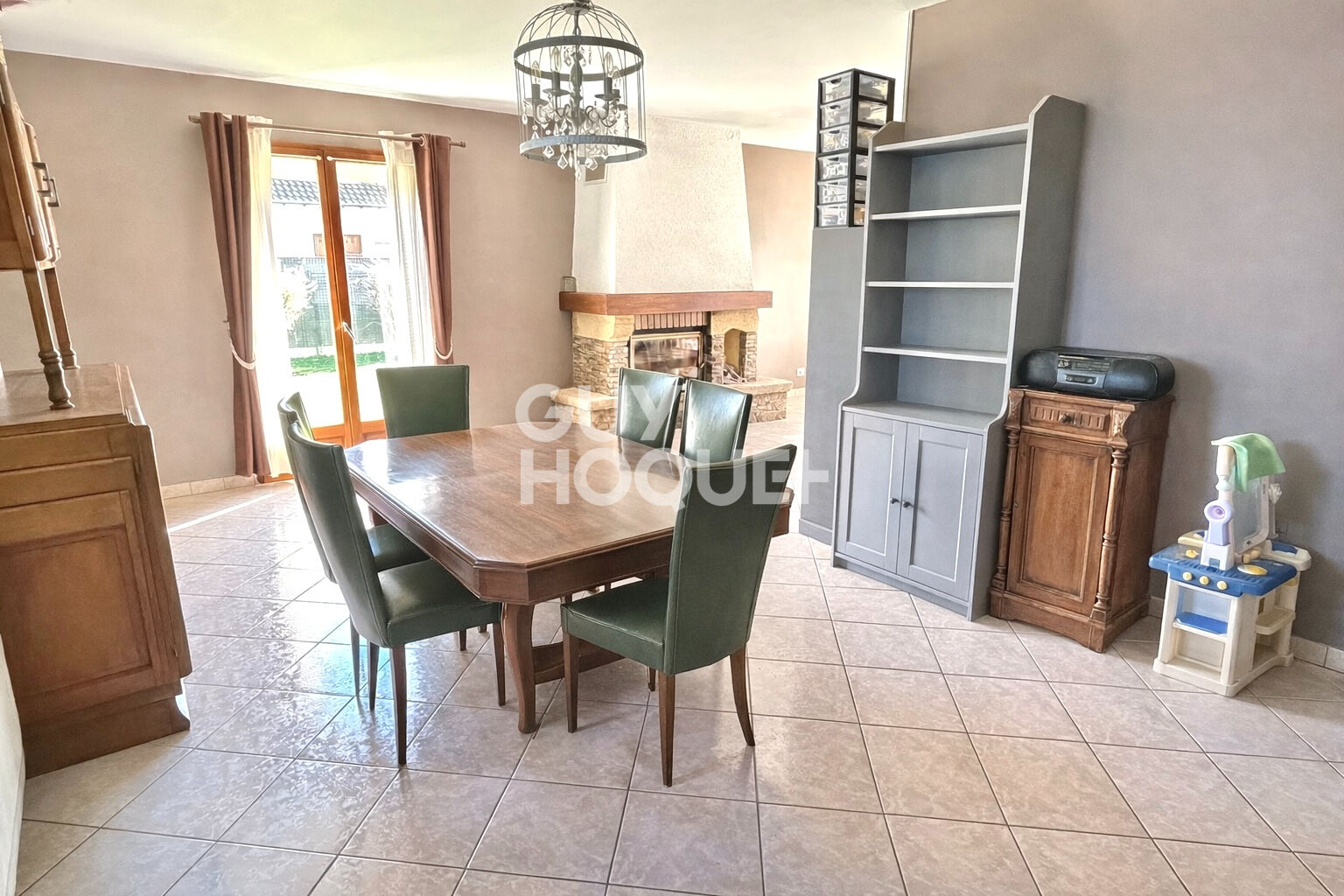 Maison INDIVIDUELLE au Coudray Montceaux