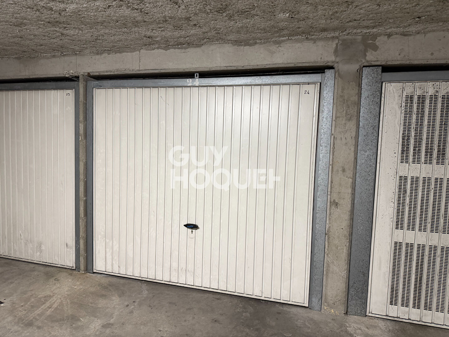 Parking 13 m² · à Mennecy · 12,5 m² · 11 000 €