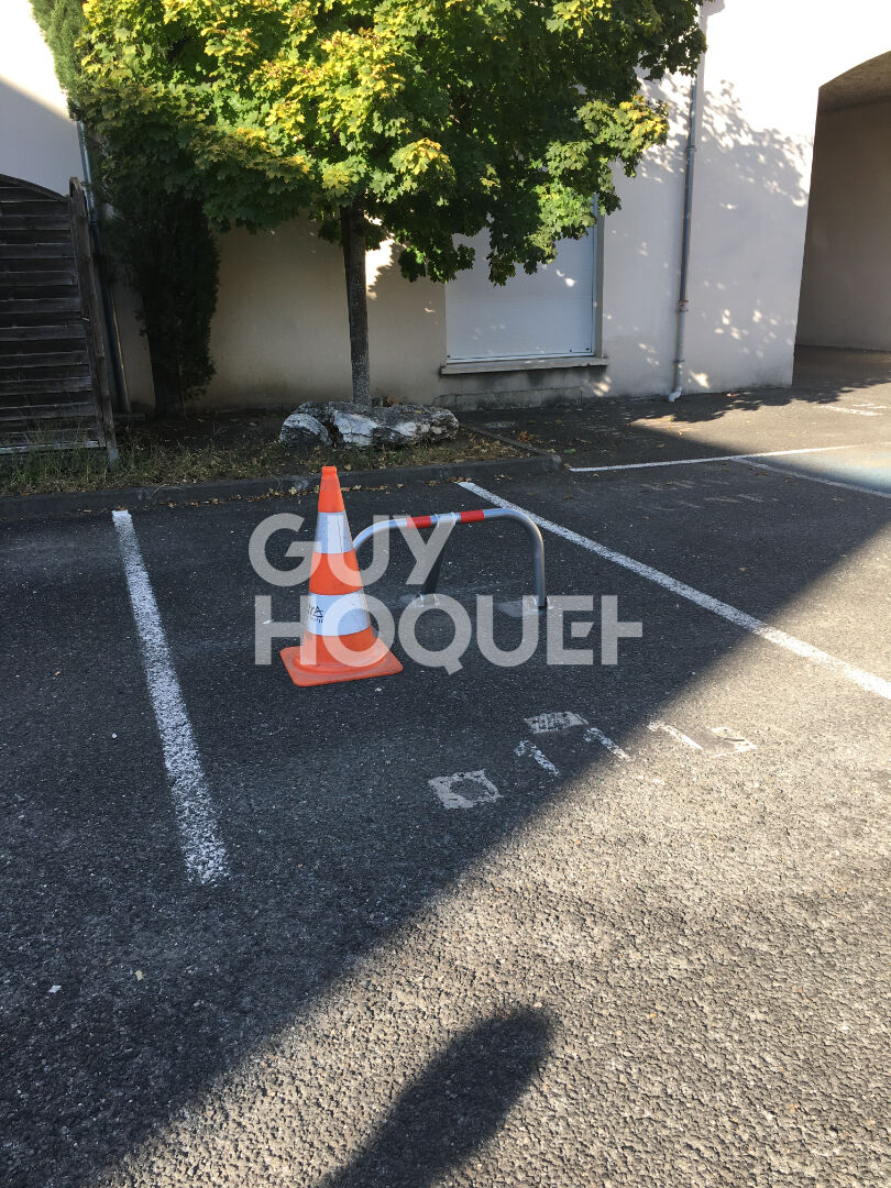 Parking / box Merignac