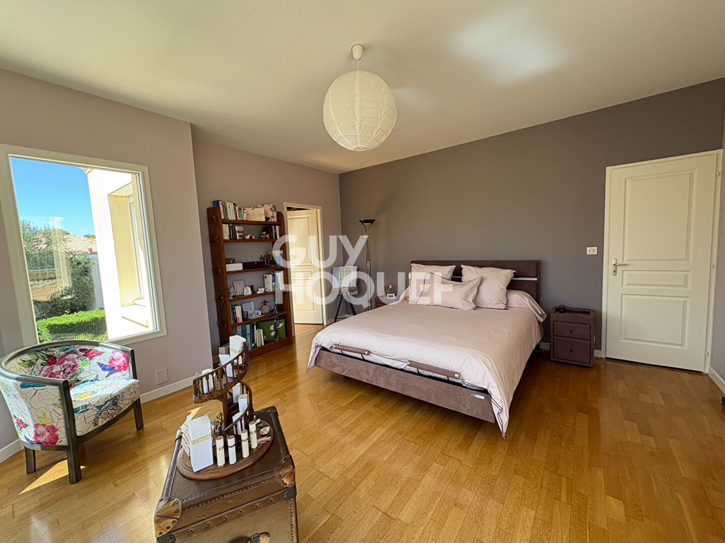 PROPRIÉTÉ FAMILIALE DE 225 M² AVEC PISCINE ET GARAGE