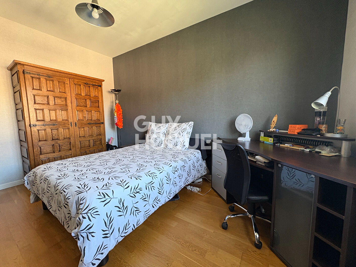PROPRIÉTÉ FAMILIALE DE 225 M² AVEC PISCINE ET GARAGE