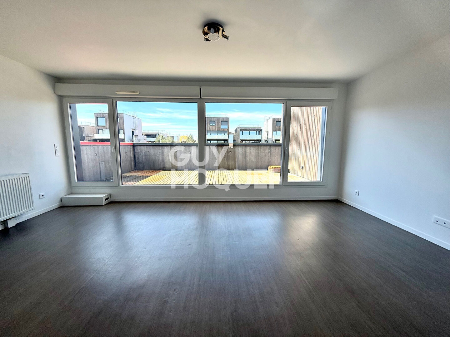 T2 50 m² - TERRASSE - LUMINEUX - PARKING