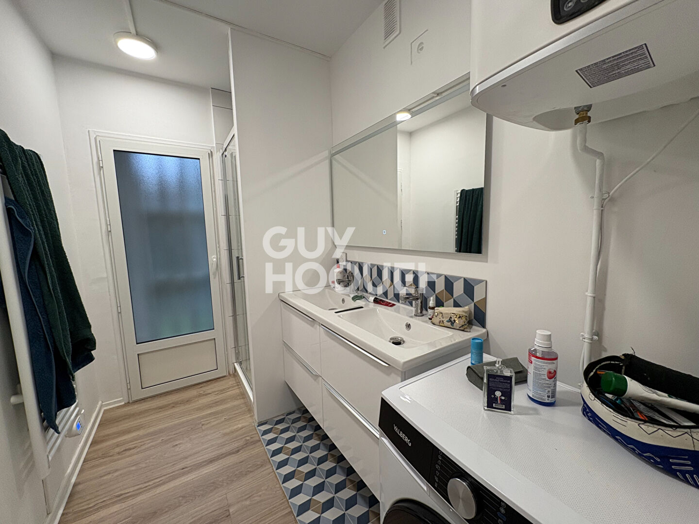 Chambre Meublée dans Appartement 5 pièce(s) 81 m2