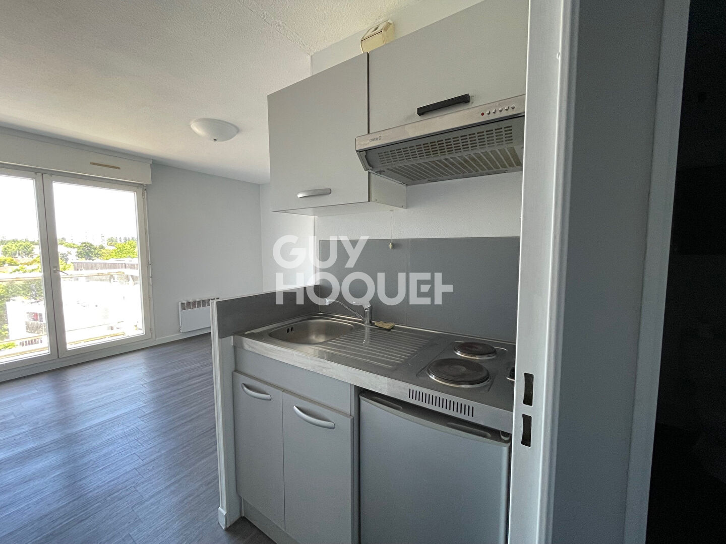 Studio à louer au 6ème étage avec balcon à Mérignac Arlac