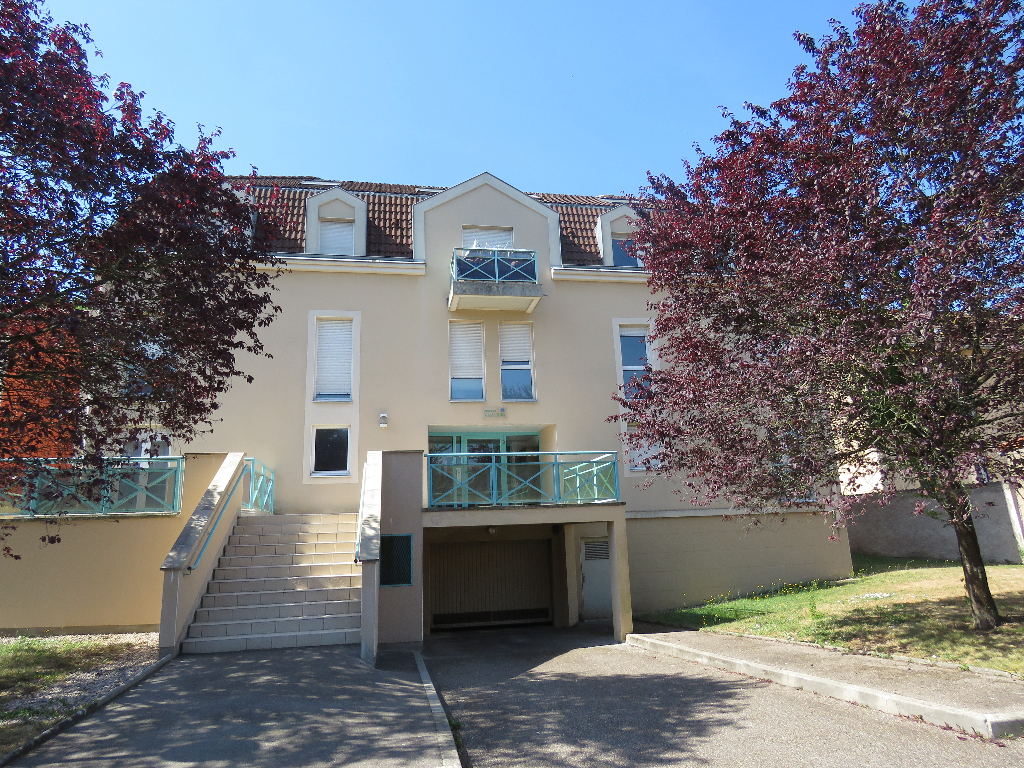 Studio METZ DEVANT LES PONTS