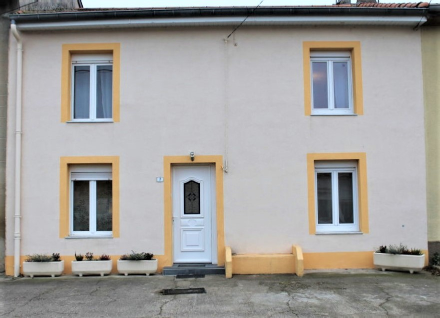 MAISON 5 pièces  LESSE