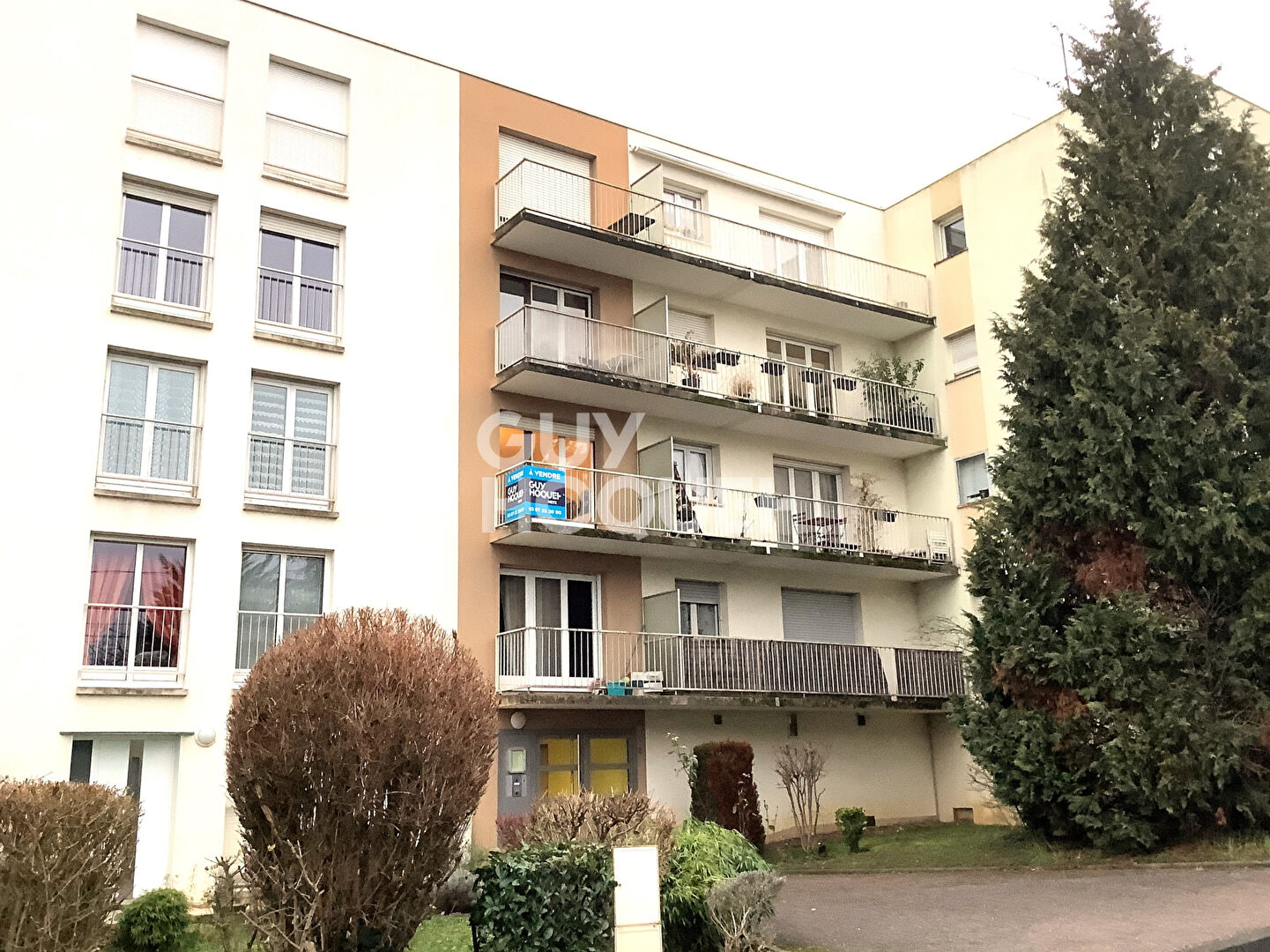 BEAU STUDIO METZ QUEULEU !